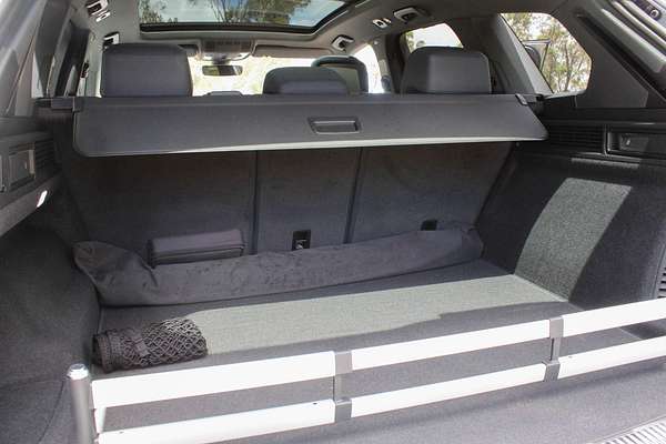 2025 Volkswagen Touareg 210TDI R-Line RC