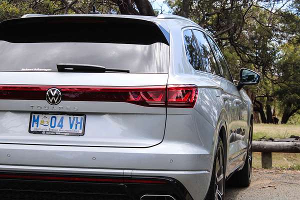 2025 Volkswagen Touareg 210TDI R-Line RC