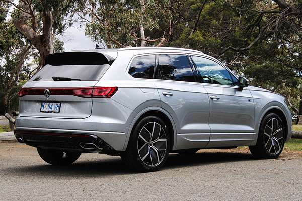2025 Volkswagen Touareg 210TDI R-Line RC
