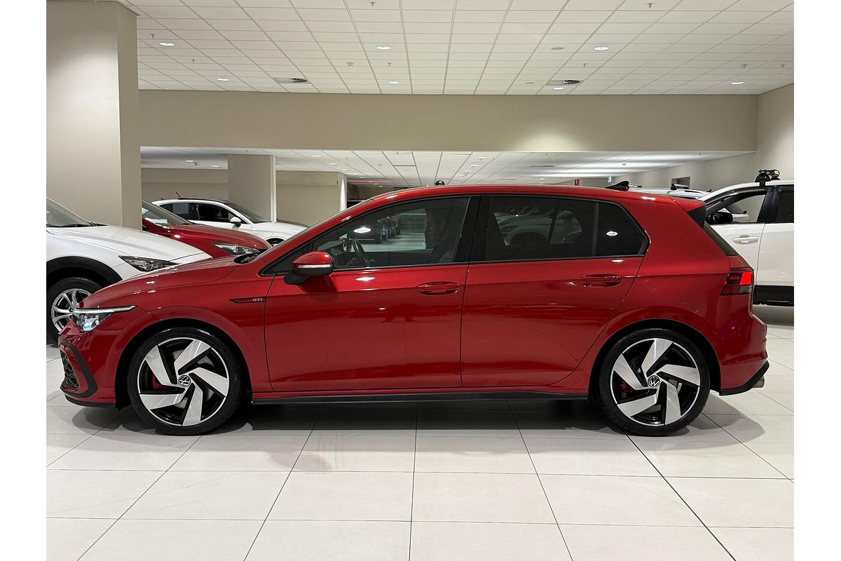 2022 Volkswagen Golf GTI 8