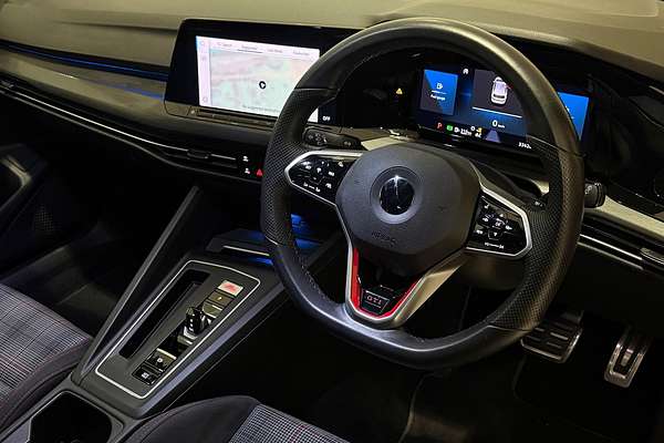 2022 Volkswagen Golf GTI 8