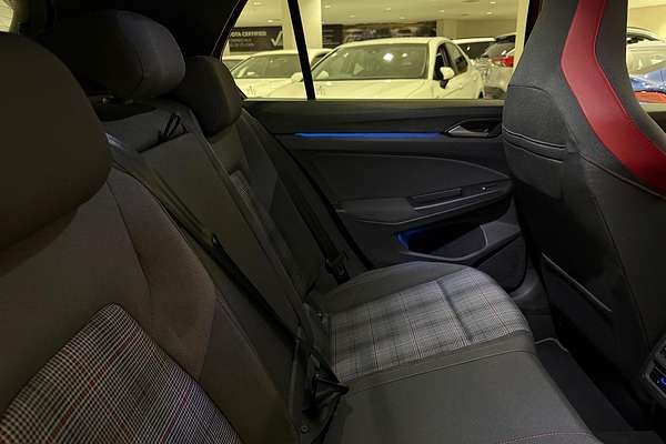 2022 Volkswagen Golf GTI 8