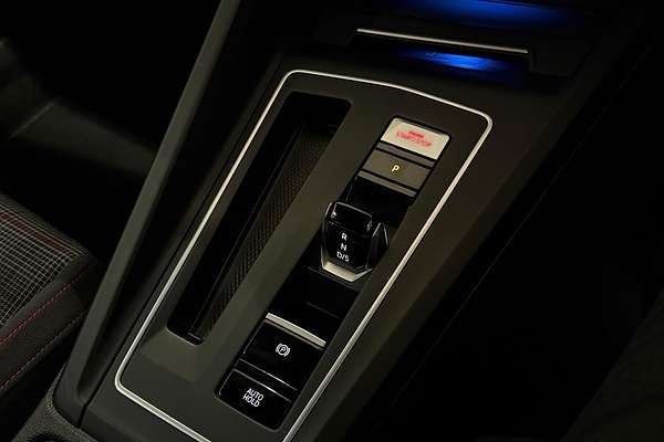 2022 Volkswagen Golf GTI 8