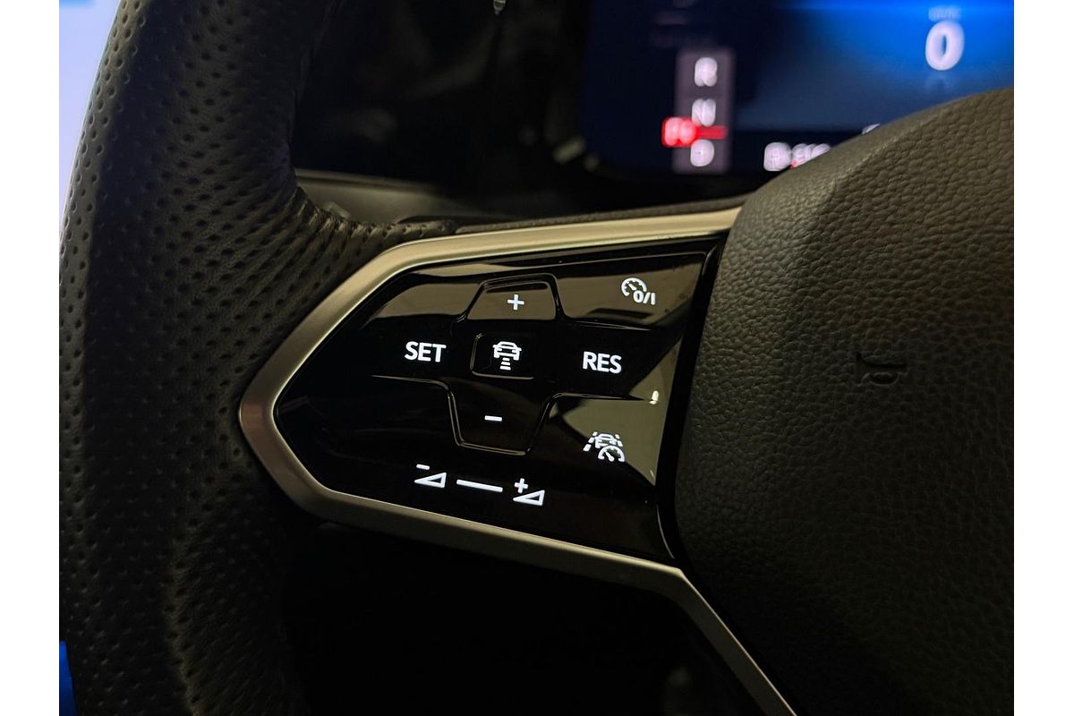 2022 Volkswagen Golf GTI 8