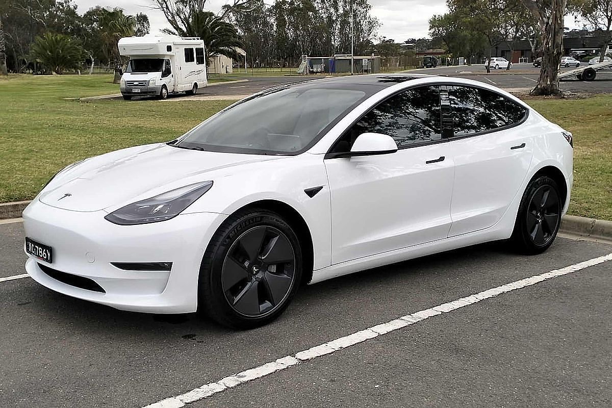 2022 Tesla Model 3 Long Range