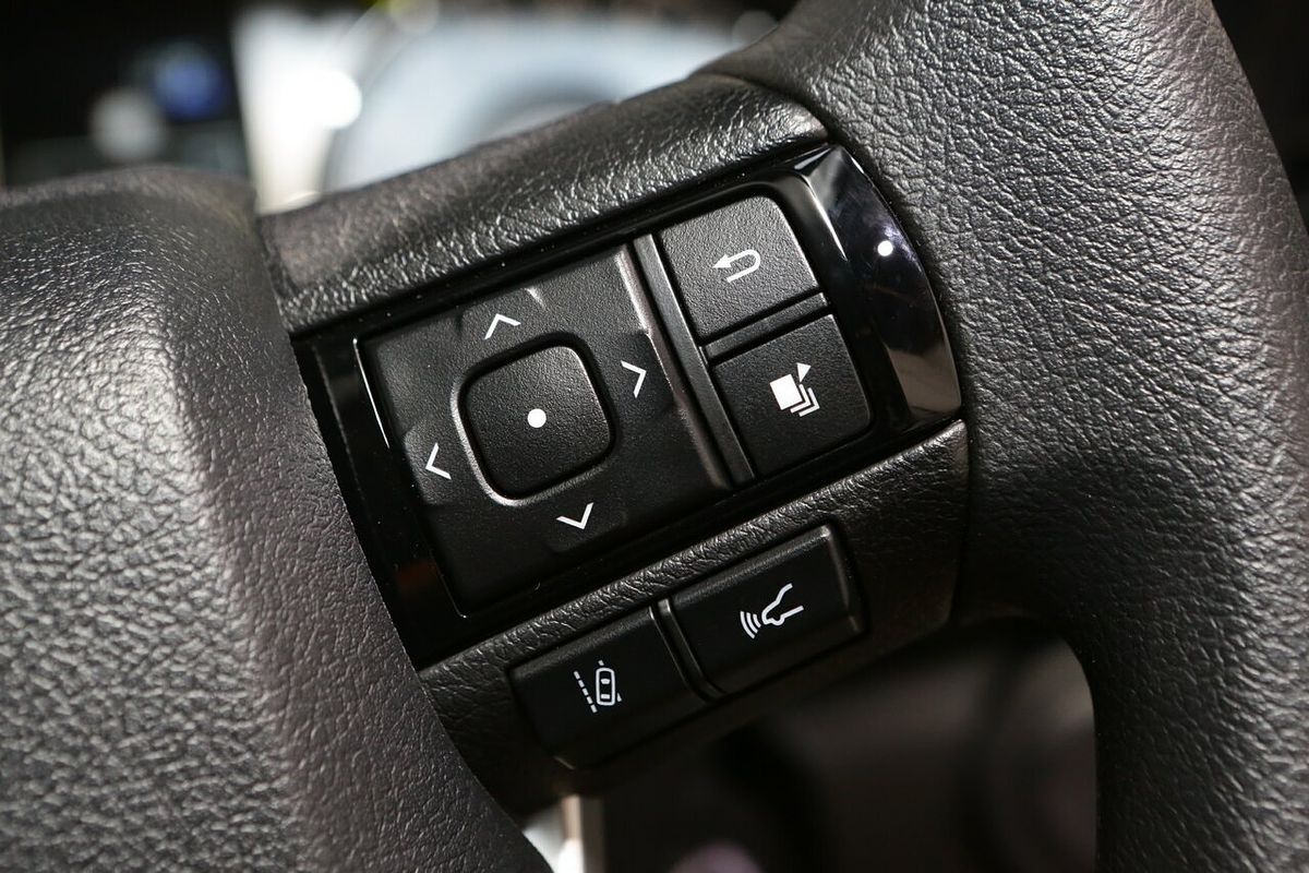 2025 Toyota Hilux SR GUN126R 4X4