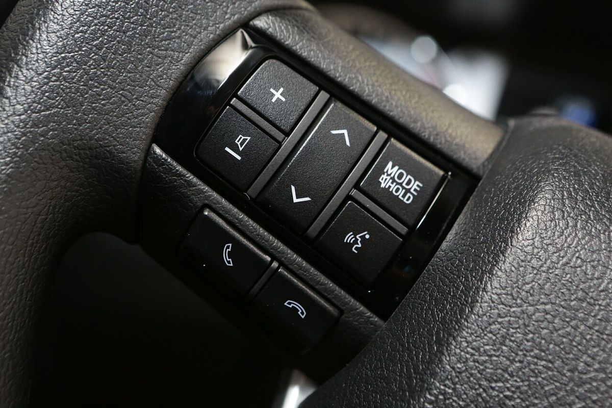 2025 Toyota Hilux SR GUN126R 4X4