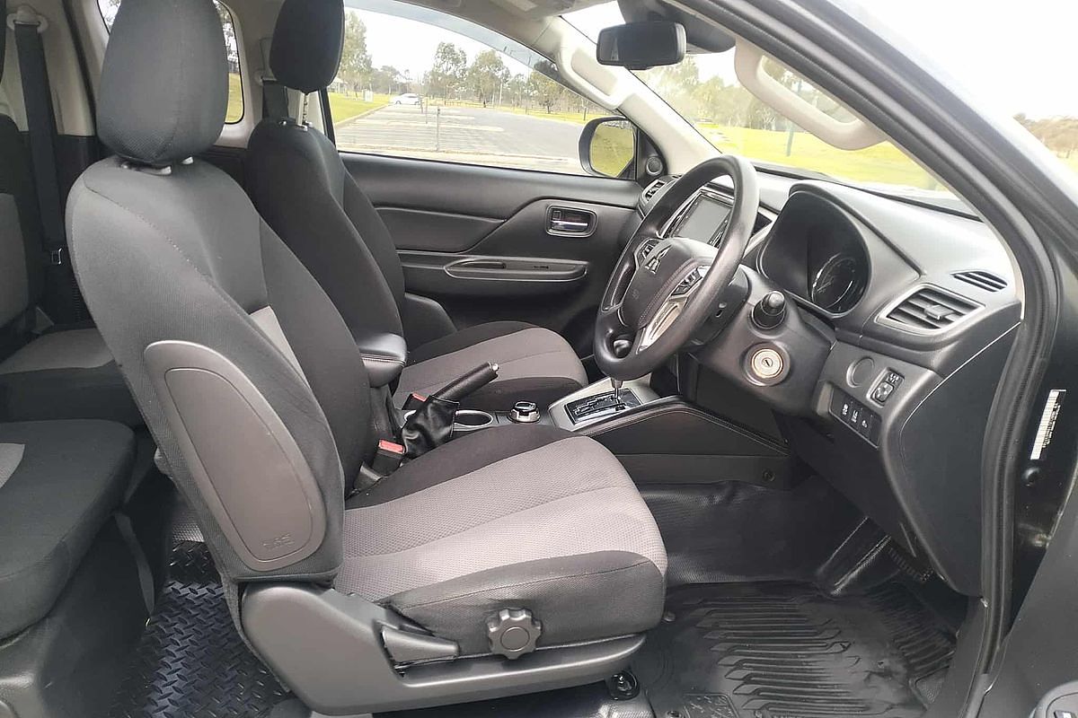 2022 Mitsubishi Triton GLX+ MR 4X4