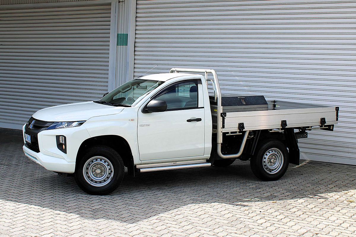 2020 Mitsubishi Triton GLX MR Rear Wheel Drive