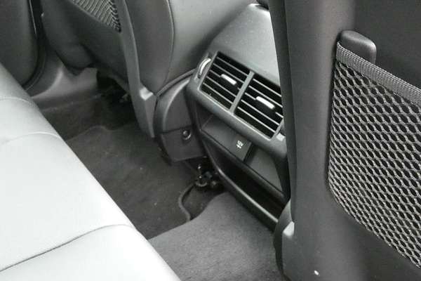 2020 Jaguar E-PACE P250 R-Dynamic S X540