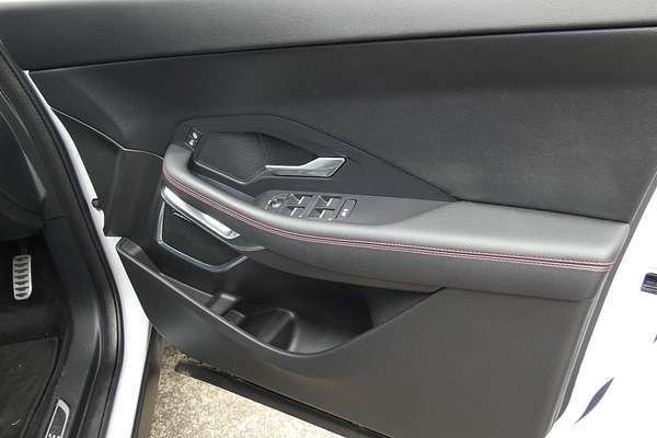 2020 Jaguar E-PACE P250 R-Dynamic S X540