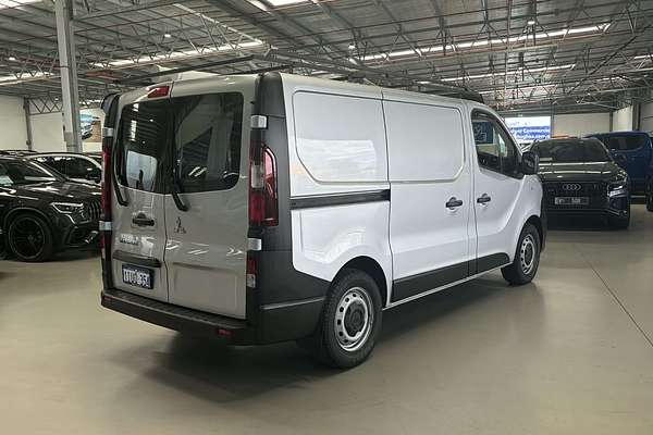 2020 Mitsubishi Express GLX SN LWB