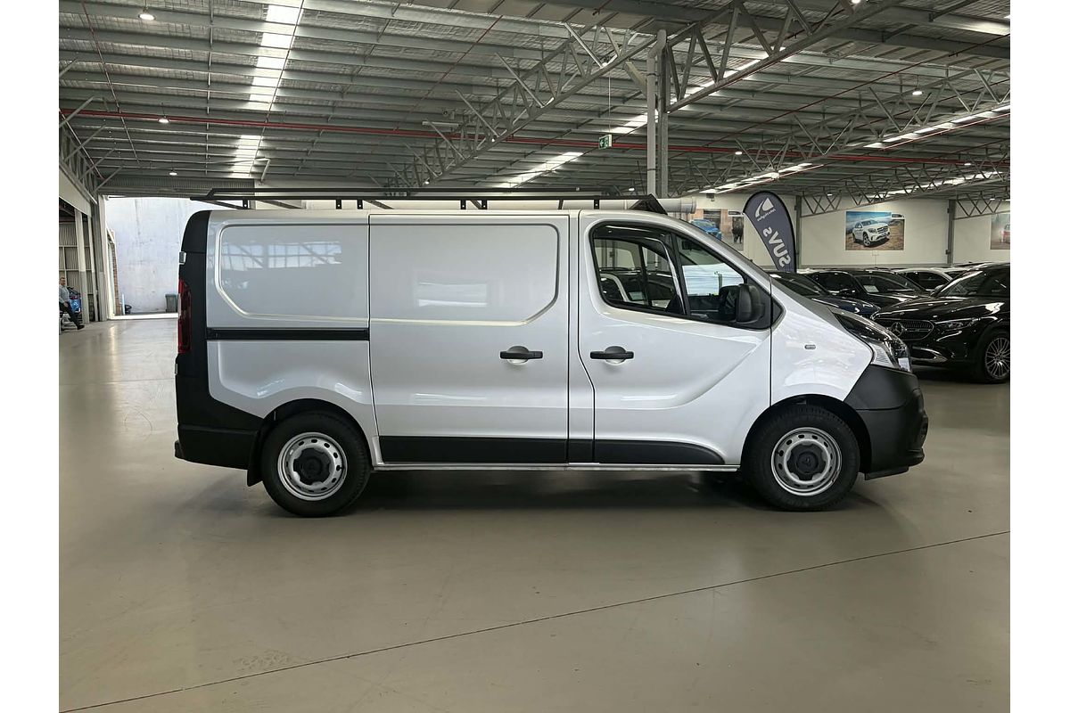2020 Mitsubishi Express GLX SN LWB
