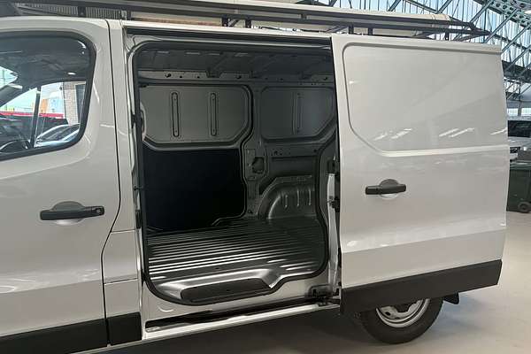 2020 Mitsubishi Express GLX SN LWB