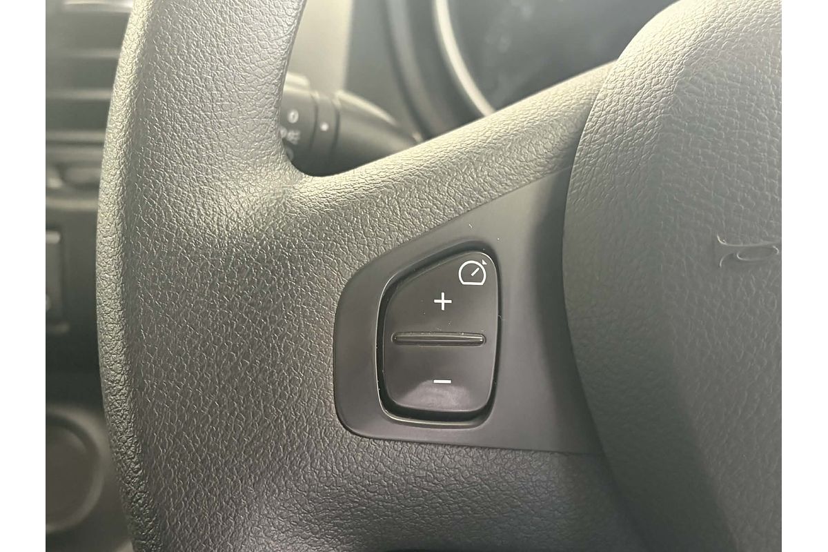 2020 Mitsubishi Express GLX SN LWB