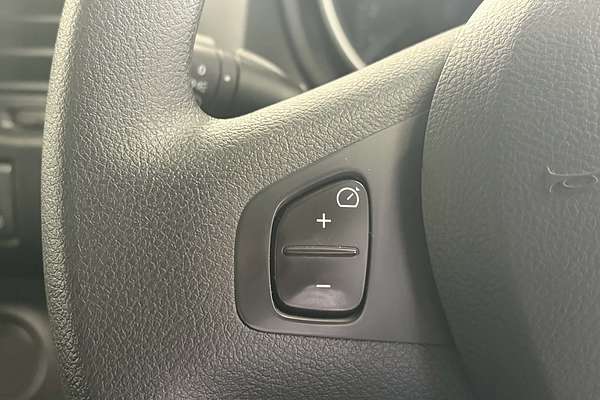 2020 Mitsubishi Express GLX SN LWB