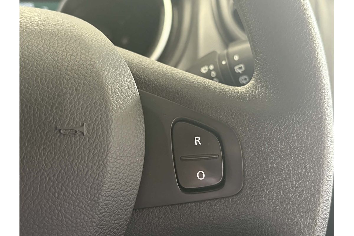 2020 Mitsubishi Express GLX SN LWB