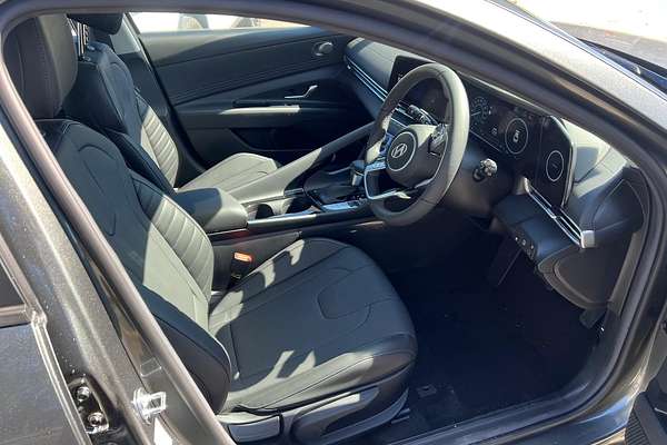 2025 Hyundai i30 Elite Hybrid CN7.V2