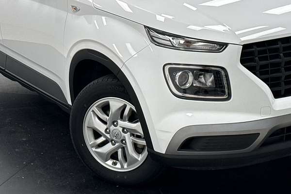 2023 Hyundai Venue Active QX.V5