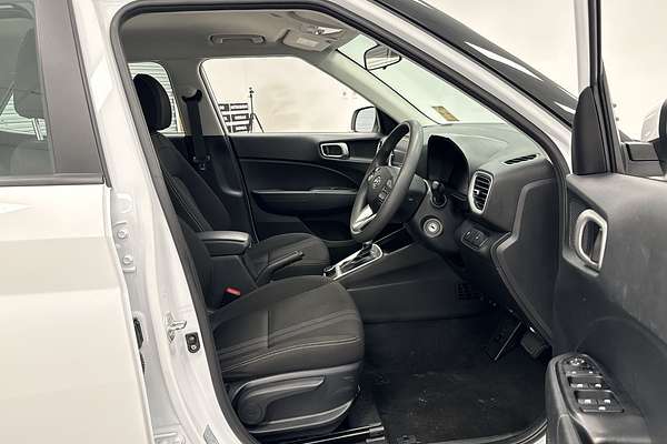 2023 Hyundai Venue Active QX.V5