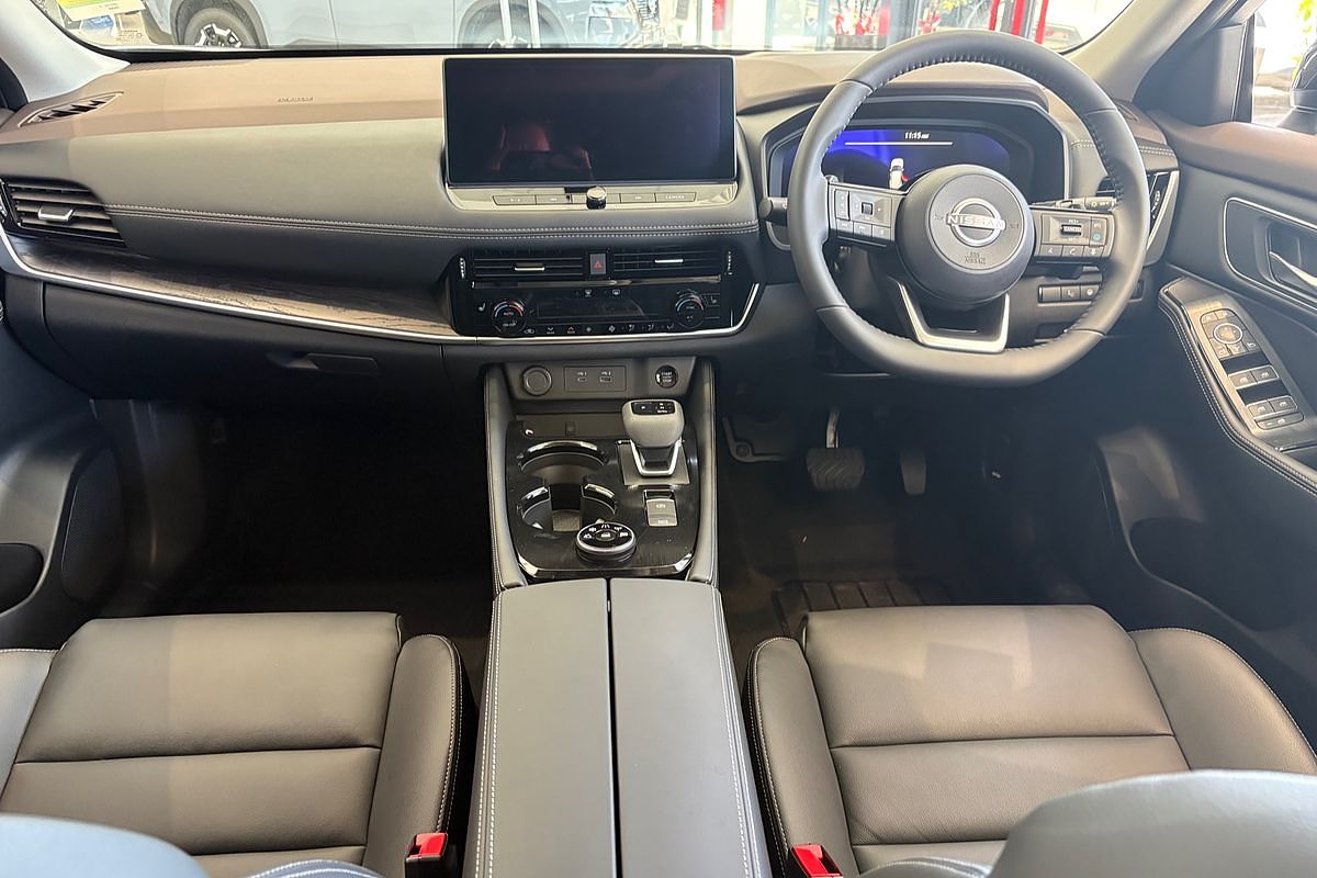 2025 Nissan X-TRAIL Ti T33