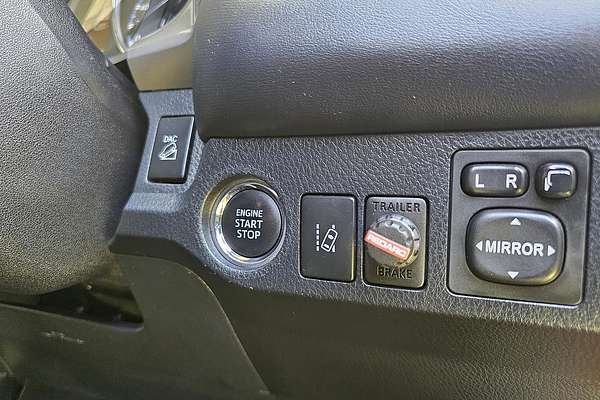 2017 Toyota RAV4 Cruiser ASA44R