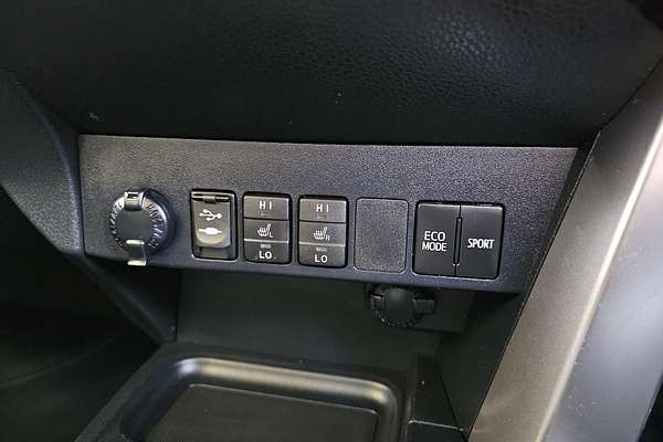 2017 Toyota RAV4 Cruiser ASA44R