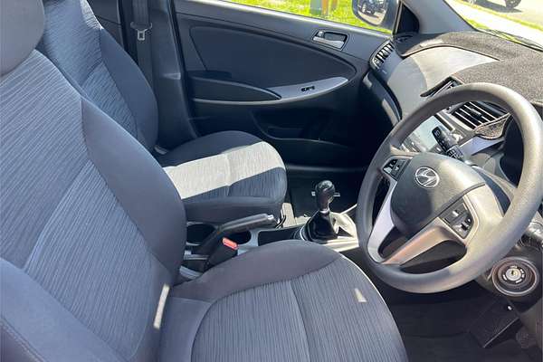 2016 Hyundai Accent Active RB4