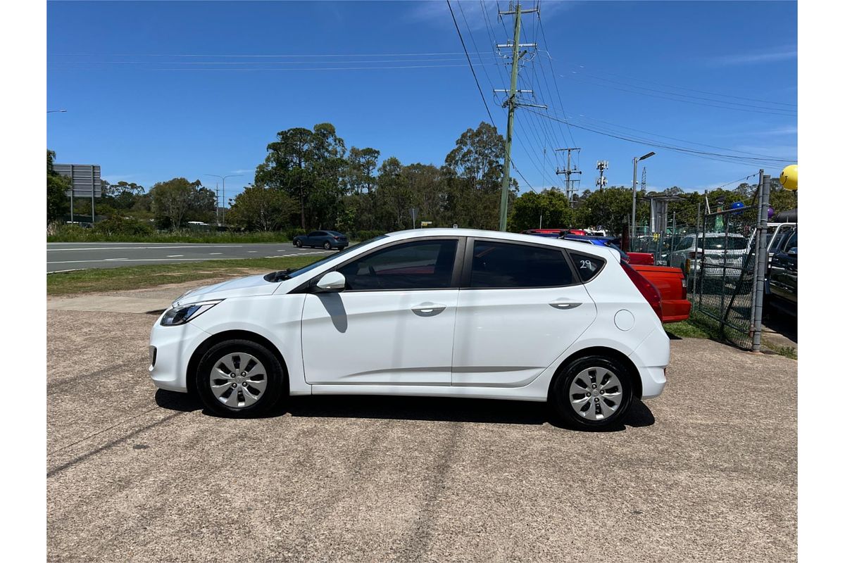2016 Hyundai Accent Active RB4