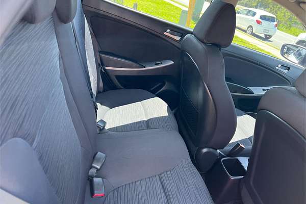 2016 Hyundai Accent Active RB4