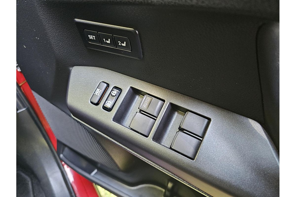 2017 Toyota RAV4 Cruiser ASA44R