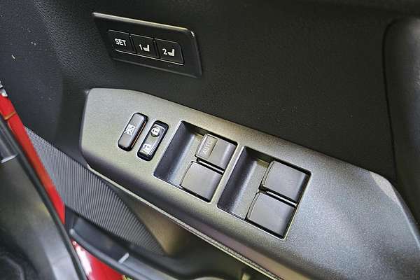 2017 Toyota RAV4 Cruiser ASA44R