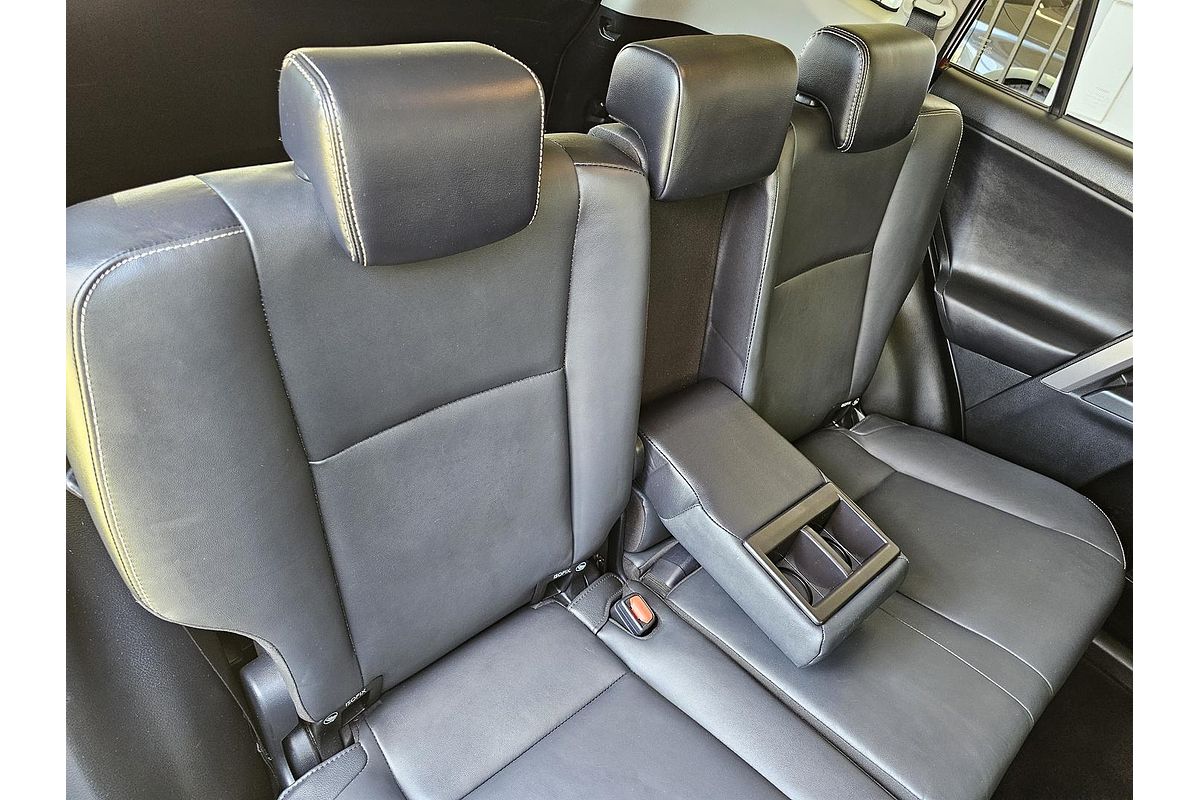 2017 Toyota RAV4 Cruiser ASA44R