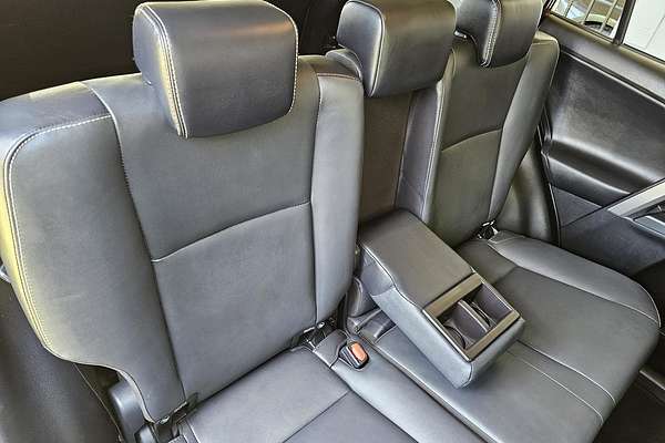 2017 Toyota RAV4 Cruiser ASA44R