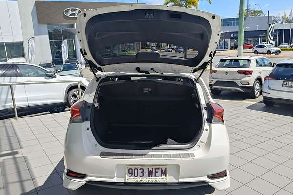 2015 Toyota Corolla ZR ZRE182R