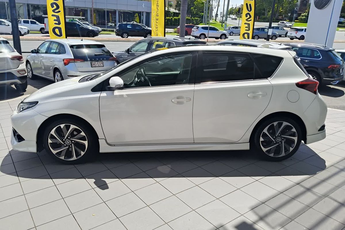 2015 Toyota Corolla ZR ZRE182R