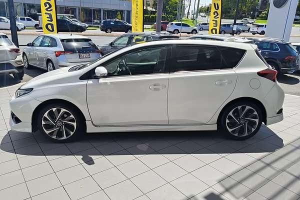 2015 Toyota Corolla ZR ZRE182R