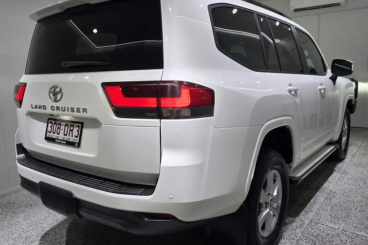 2023 Toyota Landcruiser GXL FJA300R