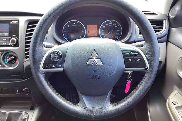 2016 Mitsubishi Triton GLX MQ 4X4