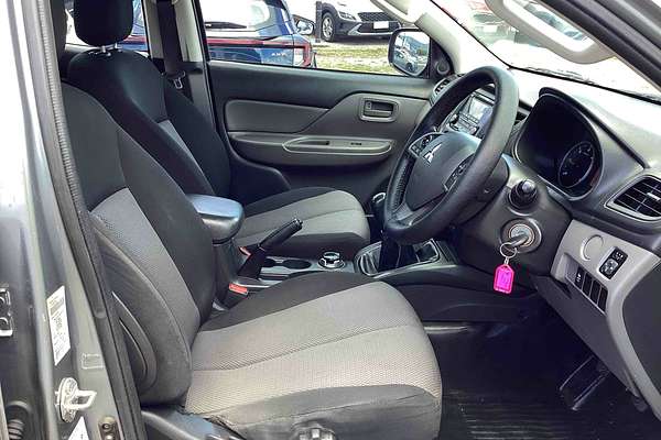 2016 Mitsubishi Triton GLX MQ 4X4