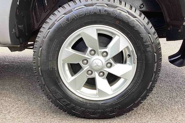 2016 Mitsubishi Triton GLX MQ 4X4