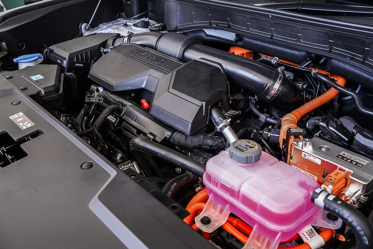 2025 Hyundai Santa Fe Hybrid Calligraphy MX5.V2