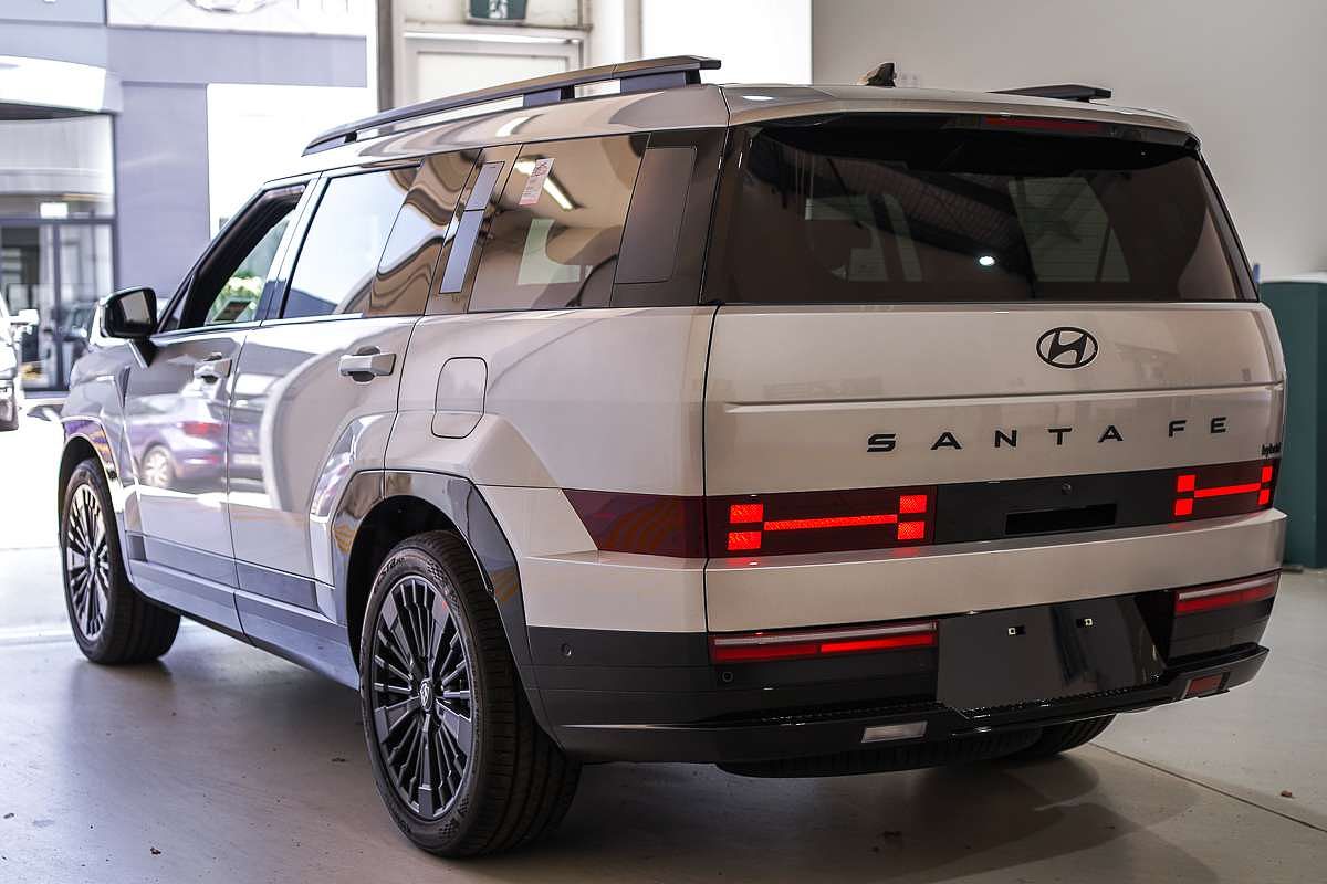 2025 Hyundai Santa Fe Hybrid Calligraphy MX5.V2