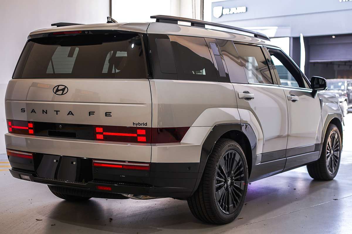 2025 Hyundai Santa Fe Hybrid Calligraphy MX5.V2
