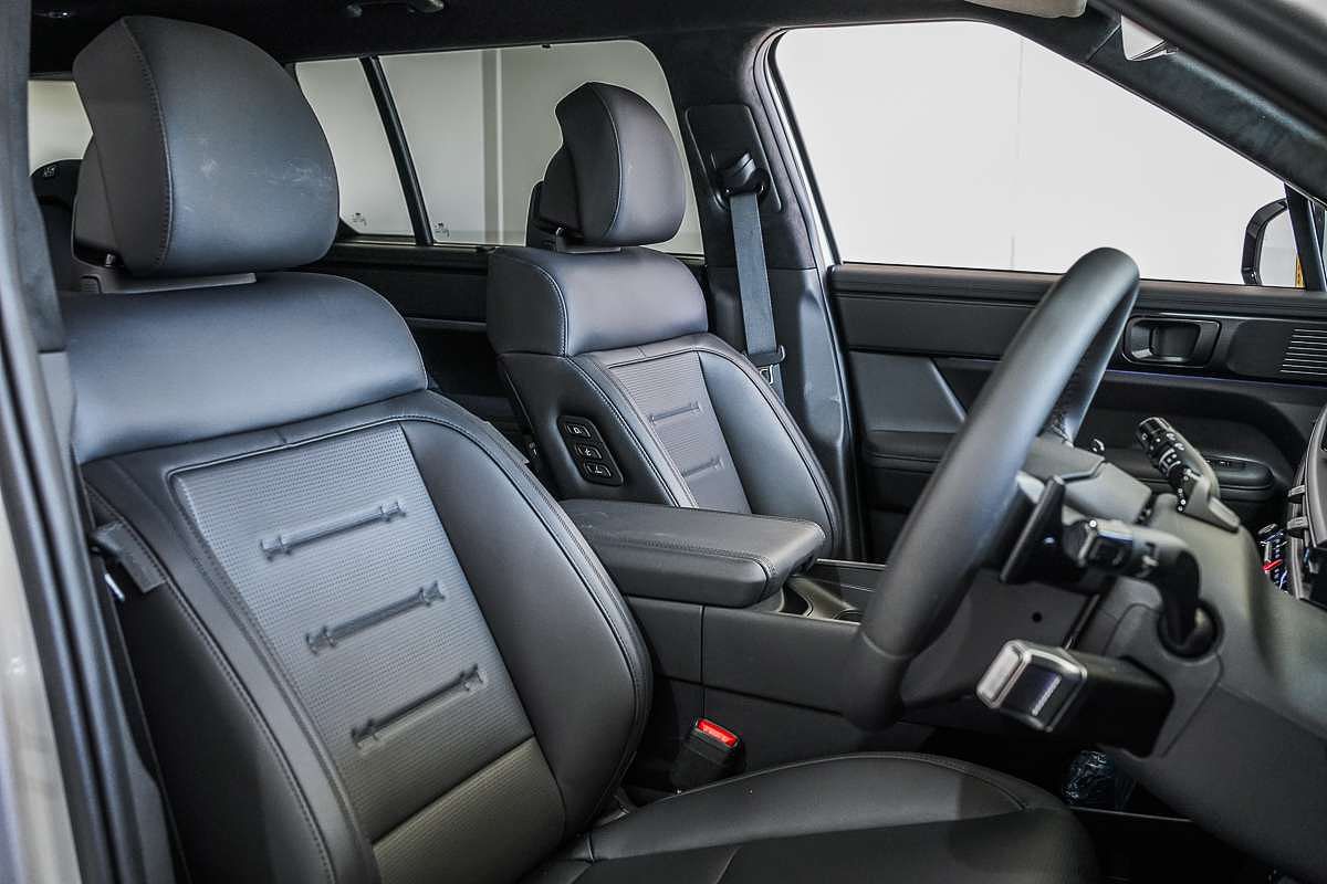 2025 Hyundai Santa Fe Hybrid Calligraphy MX5.V2