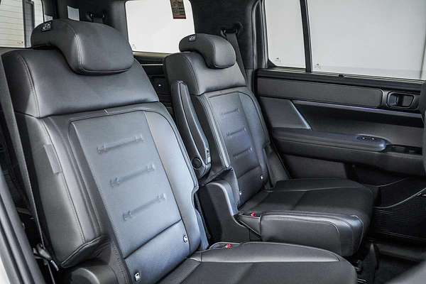 2025 Hyundai Santa Fe Hybrid Calligraphy MX5.V2