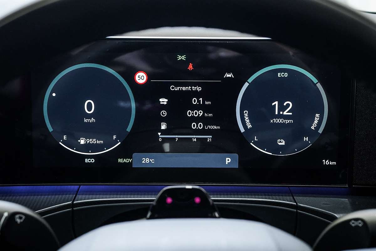 2025 Hyundai Santa Fe Hybrid Calligraphy MX5.V2