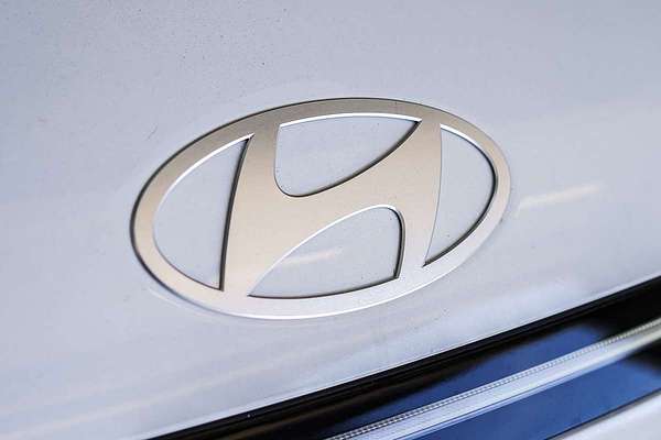 2025 Hyundai Kona Hybrid SX2.V3