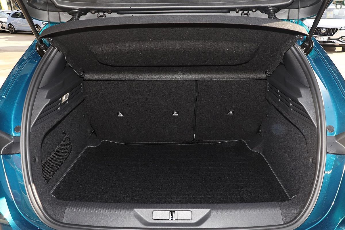 2025 Peugeot 308 GT Hybrid P51