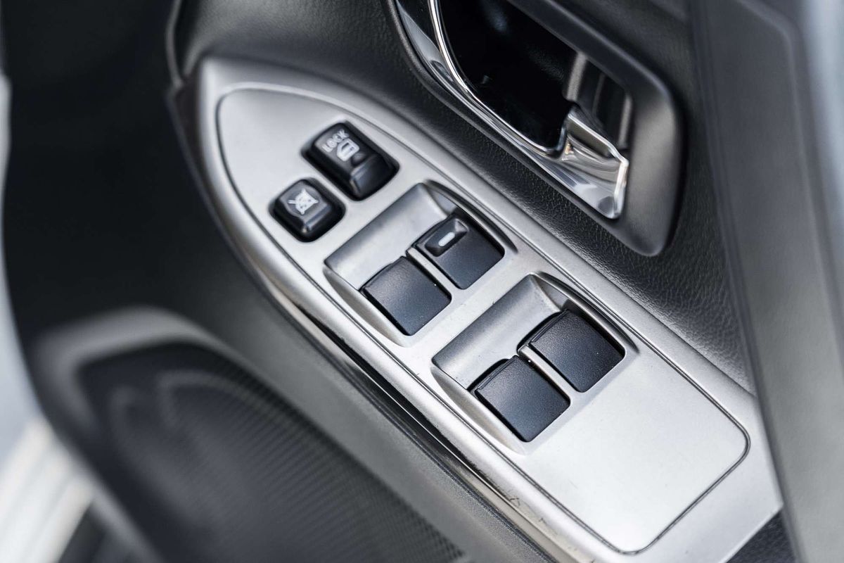 2018 Mitsubishi Pajero GLX NX